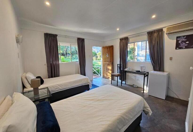 غرفة ديلوكس, Thuto Centre Conferencing & Bush Lodge