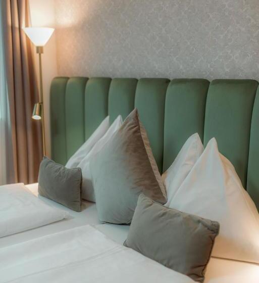 غرفة إقتصادية, Ned