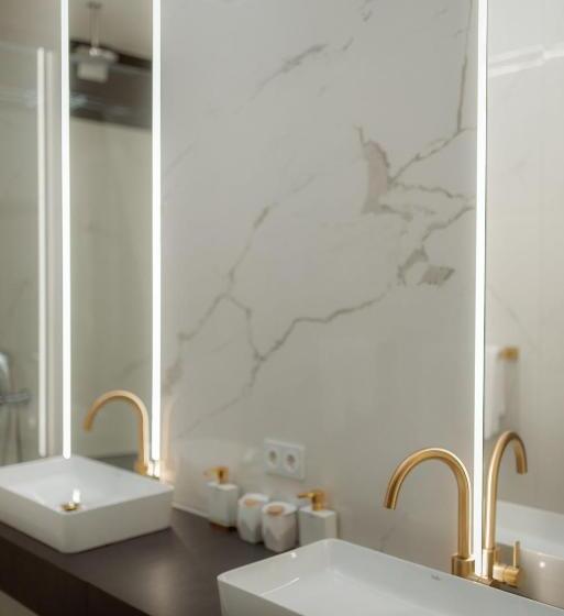 جناح رئاسى, Ned