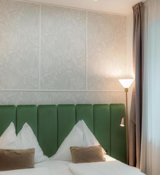 غرفة سوبيريور, Ned