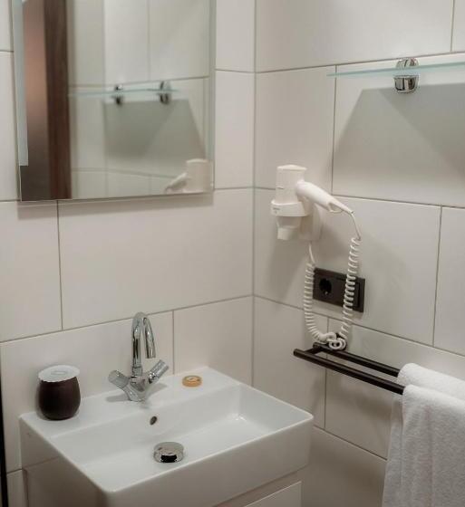 غرفة قياسية فردية, Ned