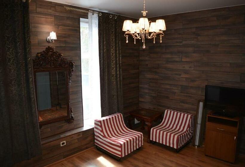 اتاق خانوادگی, Veteranu 5 Visaginas