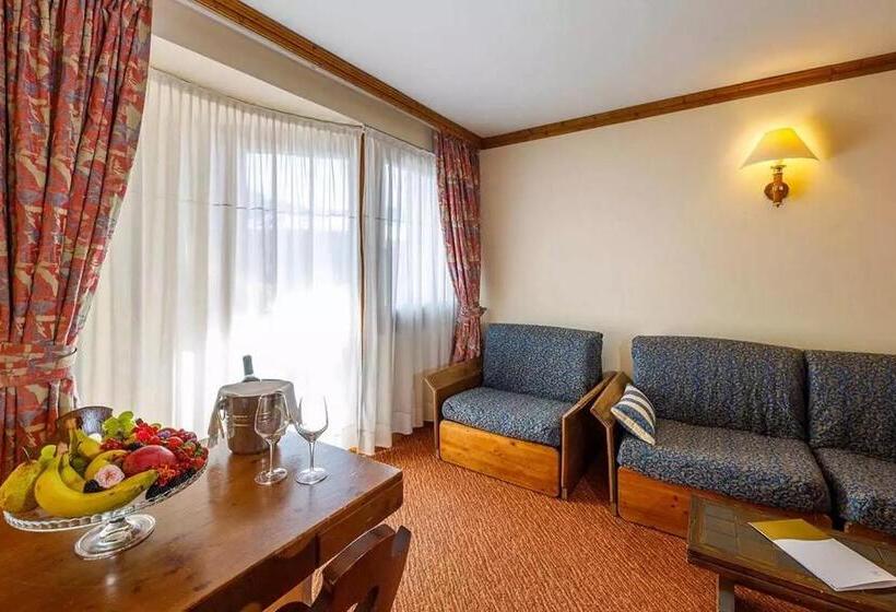 Четырехместный Номер Стандарт, Room In Hotel Alaska
