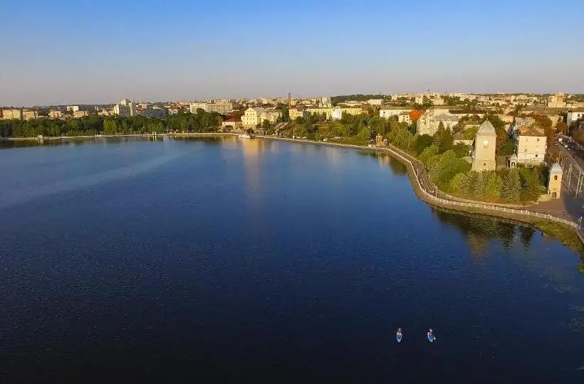 Huoneisto 1 Makuuhuone, центр. вул. с. крушельницької. 2 кімнати