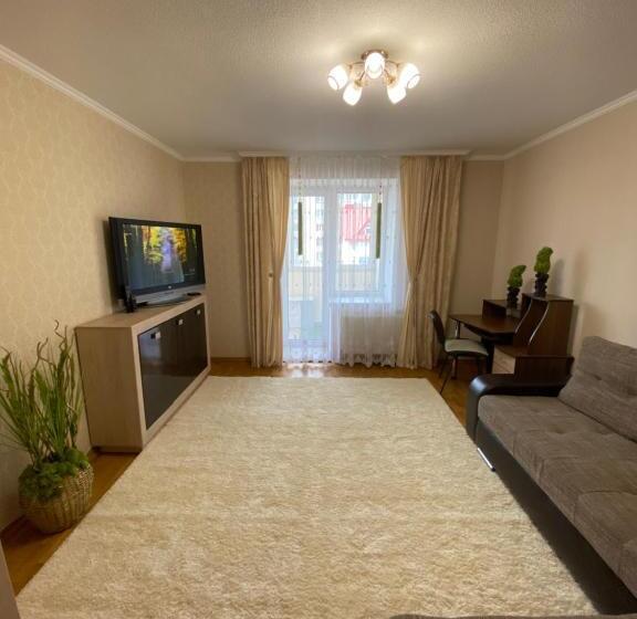 آپارتمان 1 خوابه, центр. вул. с. крушельницької. 2 кімнати