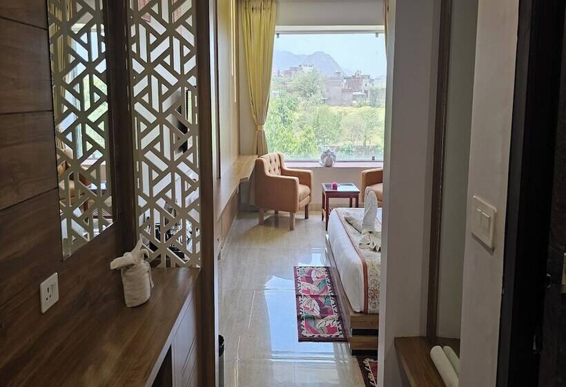 Номер Deluxe, Bamboo Saa Mulberry Resort Pushkar