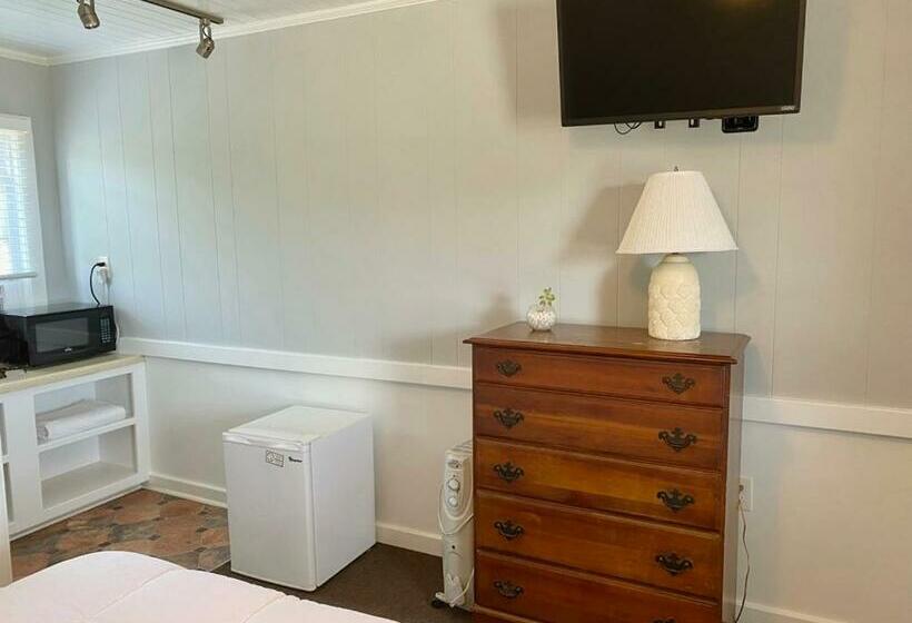 Номер Стандарт, Tower Circle Motel