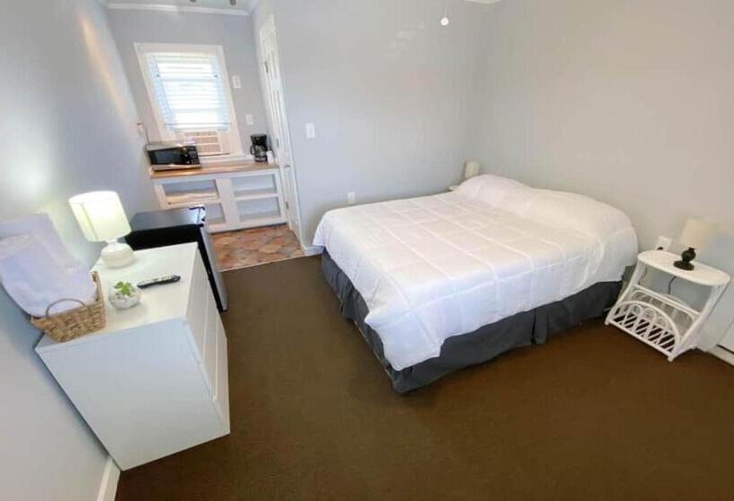 Номер Стандарт, Tower Circle Motel