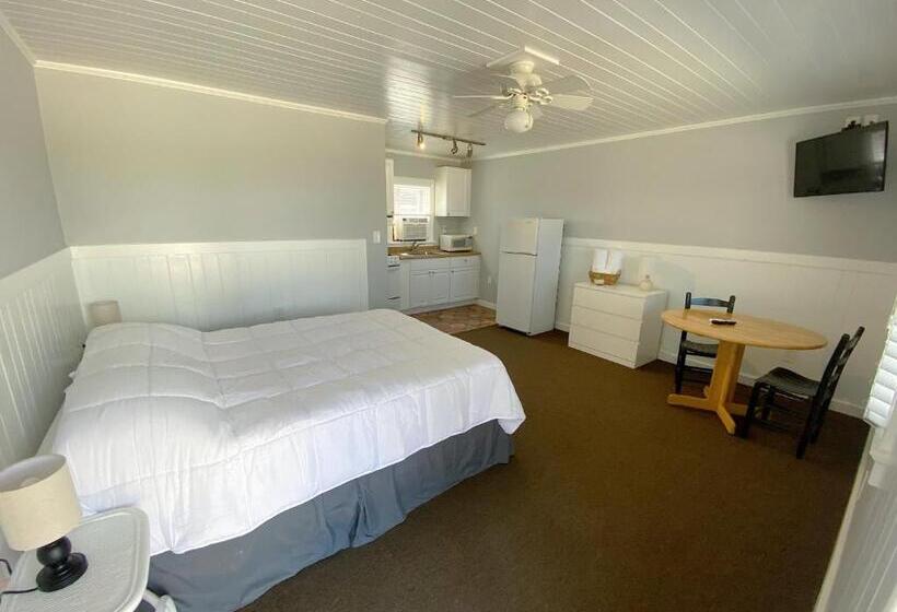 Студия Стандарт, Tower Circle Motel