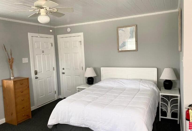 Студия Стандарт, Tower Circle Motel