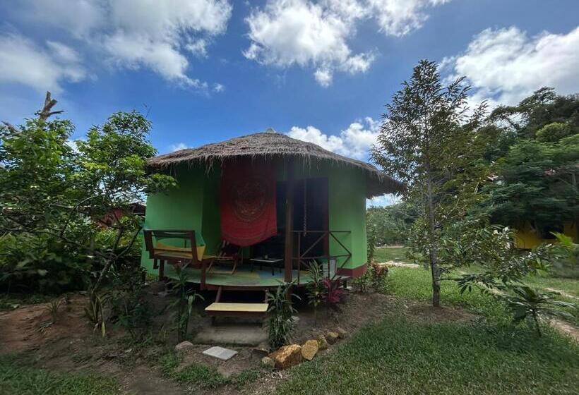 بانگلوی لوکس, Hippy Hut Koh Chang