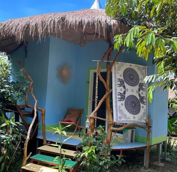 بانگلوی لوکس, Hippy Hut Koh Chang