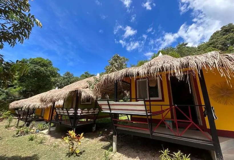 بانگلوی استاندارد, Hippy Hut Koh Chang
