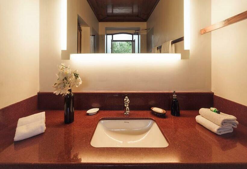 バルコニー付きデラックスルーム, Pushkarorganic   Lux Farm Resort With Pool