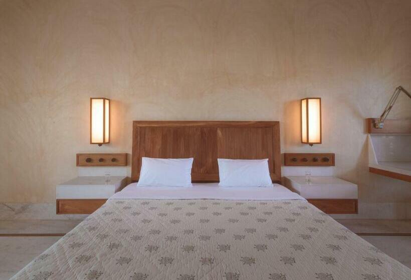 バルコニー付きデラックスルーム, Pushkarorganic   Lux Farm Resort With Pool