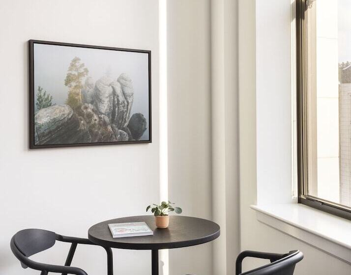 Апартаменты 1 Спальня, Roost Cleveland