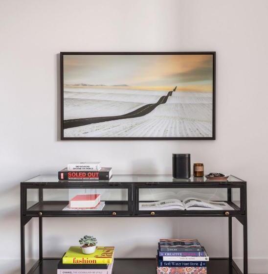 Апартаменты 1 Спальня, Roost Cleveland