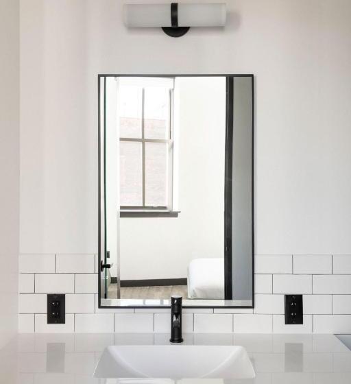 Апартаменты 2 Спальни, Roost Cleveland