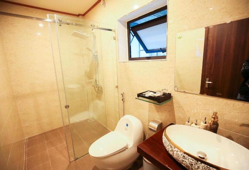 اتاق استاندارد سه نفره, Trang An Resort