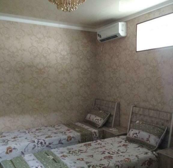 חדר סטנדרט לשלושה, Uvaysiy Family Guest House