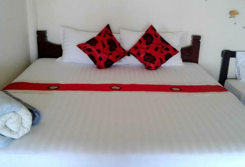 Quarto Triplo Standard com Vista, Bang Son Golden View