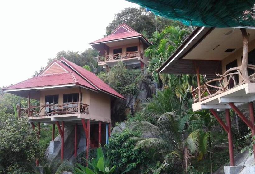 Quarto Triplo Deluxe Vista Mar, Bang Son Golden View