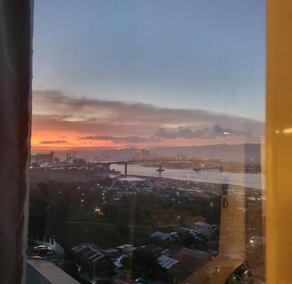 سوییت با چشمانداز دریا, Sempre Premier Inn   Mactan Airport