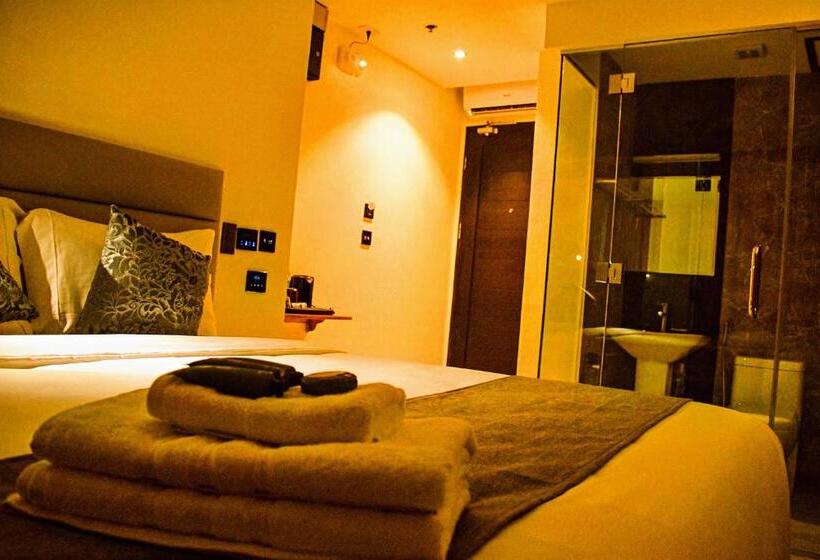 اتاق لوکس, Sempre Premier Inn   Mactan Airport