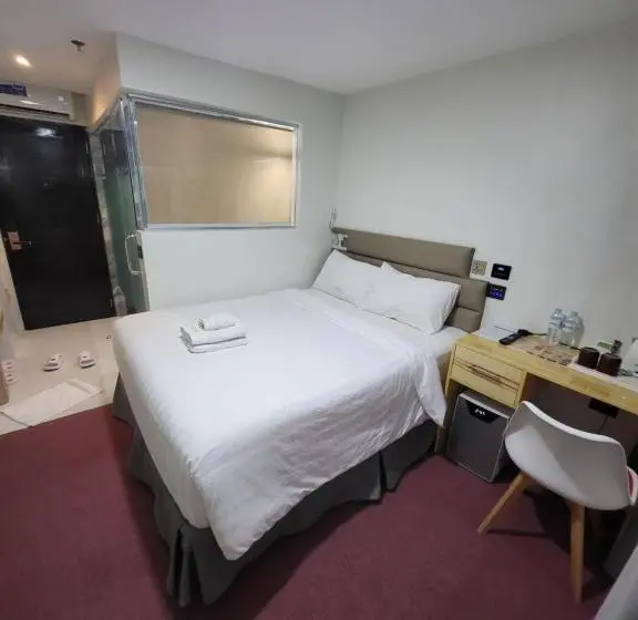 اتاق لوکس, Sempre Premier Inn   Mactan Airport