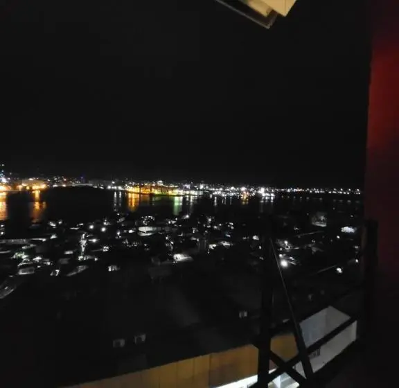 سوییت با چشم‌انداز دریا, Sempre Premier Inn   Mactan Airport