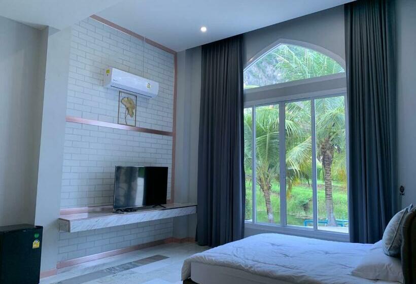 キングサイズベッドのスタンダードルーム, Khengpa Cafe & Resort