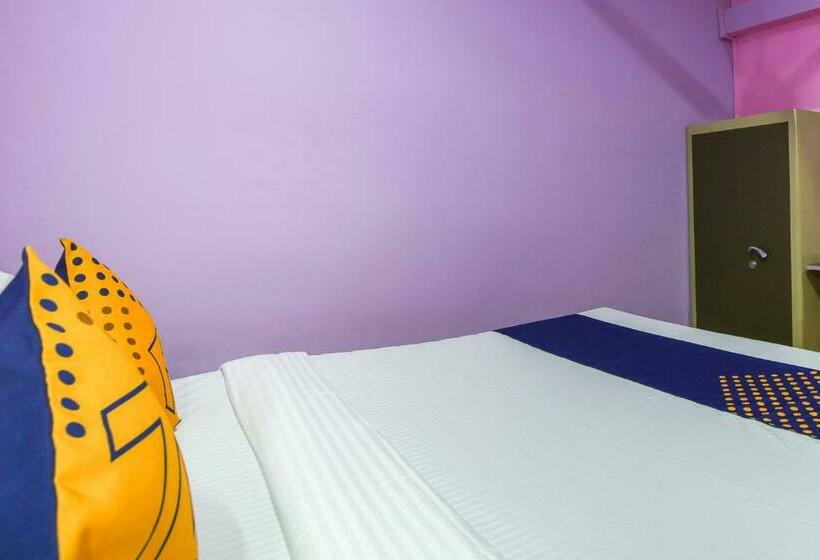 غرفة إدارية ثلاثية, Spot On 67841 Hotel Rajeshwar