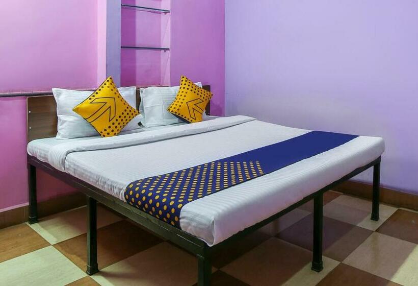 غرفة إدارية ثلاثية, Spot On 67841 Hotel Rajeshwar