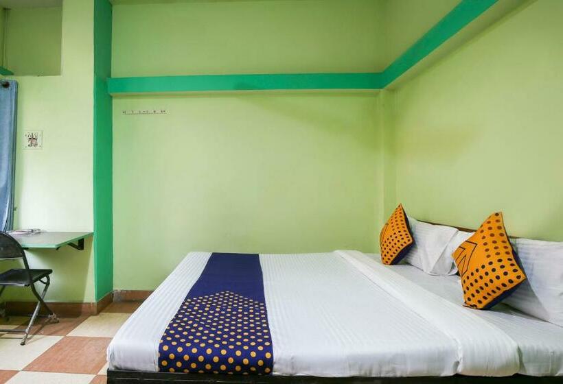 غرفة قياسية ثلاثية, Spot On 67841 Hotel Rajeshwar