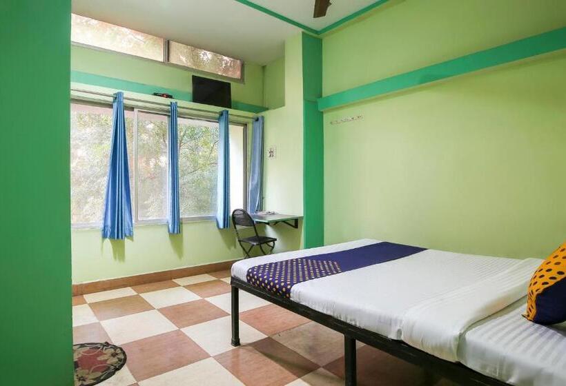 Номер Стандарт Трехместный, Spot On 67841 Hotel Rajeshwar