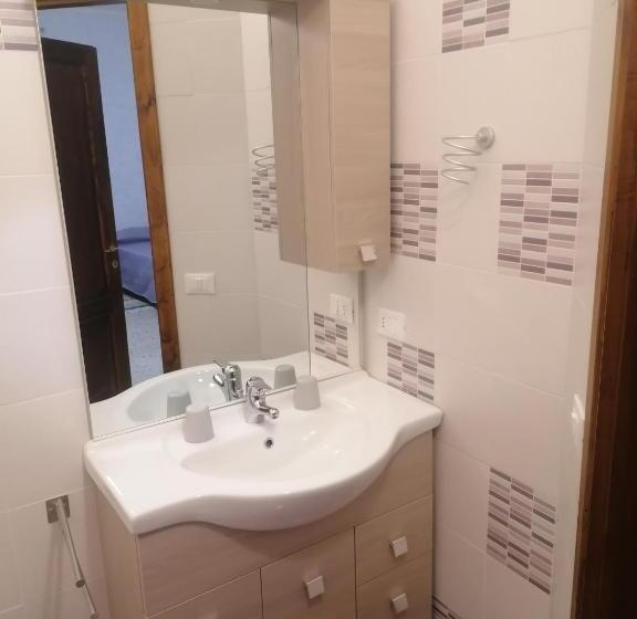 غرفة قياسية رباعية, Agriturismo Poggio Alla Luna