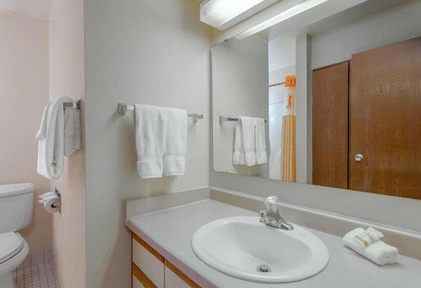 Standardzimmer (behindertengerecht), Norwood Inn & Suites Indianapolis