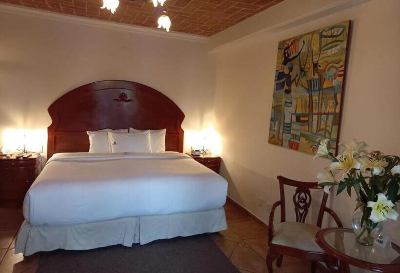 سوییت لوکس, Marhialja Hotel Boutique