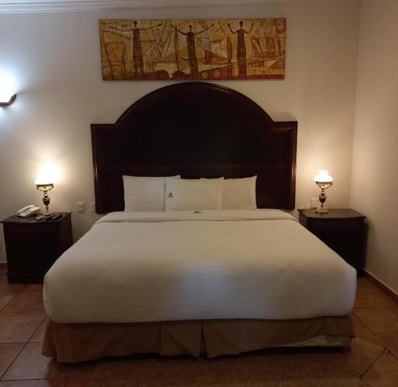 سوییت, Marhialja Hotel Boutique