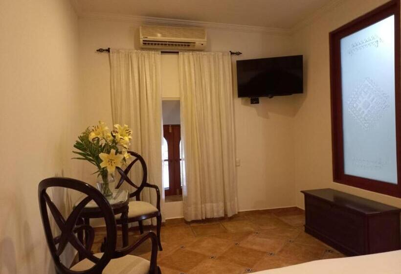 سوییت, Marhialja Hotel Boutique