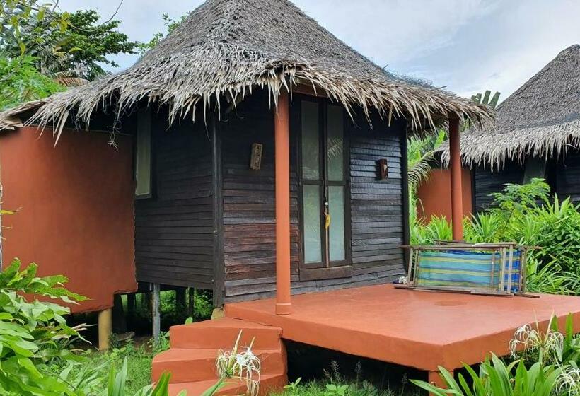 בקתה, Monkey Island Resort Koh Mak