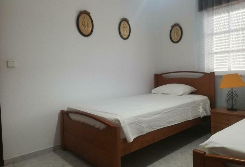 اتاق استاندارد, Guesthouse Tavira Moura