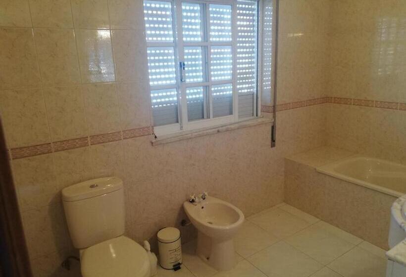 اتاق خانوادگی, Guesthouse Tavira Moura