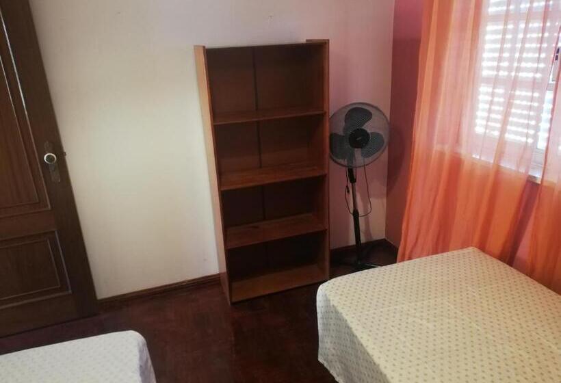 اتاق خانوادگی, Guesthouse Tavira Moura