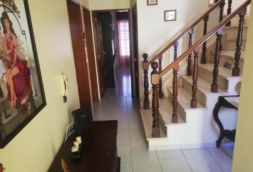 خانه 3 خوابه, Guesthouse Tavira Moura