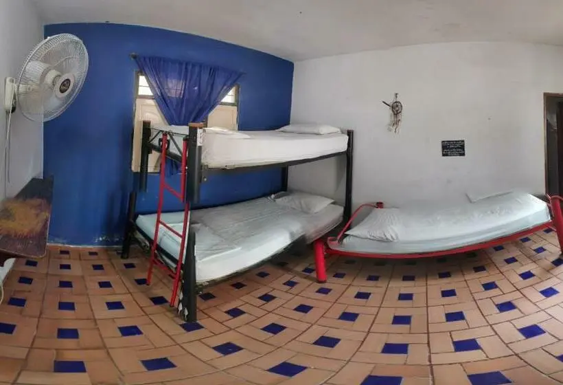 スタンダードトリプルルーム, Hostal Alquimista