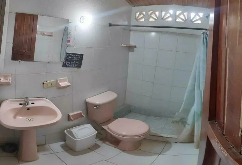 スタンダードトリプルルーム, Hostal Alquimista