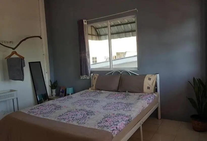 バルコニー付きスタンダードルーム, Take A Rest At Nakhon Phanom