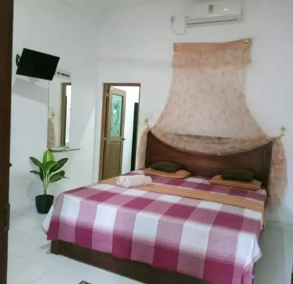 デラックスルーム, Dinimuthu Rest Inn