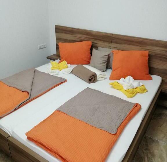 חדר סטנדרט לארבעה, Haus Alexis